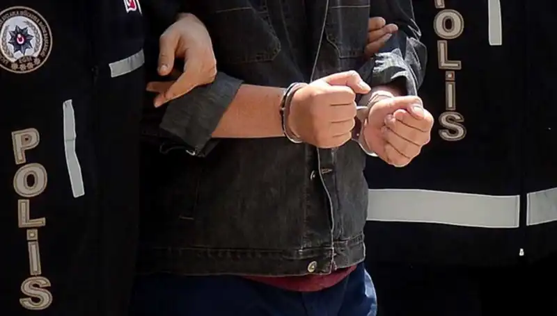 Kayseri’de Yasa Dışı Silah Ticareti: Operasyonda 2 Zanlı Yakayı Ele Verdi