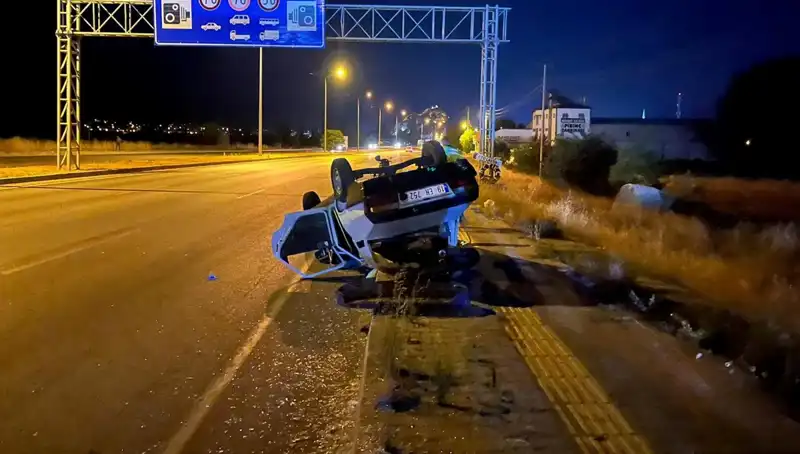 TIR'ın Sıkıştırdığı Otomobil Takla Attı: Bir Yaralı Başka Bir Çevirim Bulacak mı?