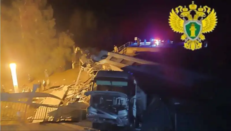 Rusya’da Köprü Çökmesi: Tren Faciası Sonrası Can Kaybı ve Yaralılar