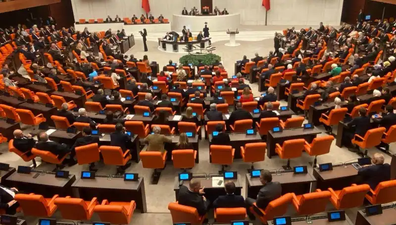TBMM Komisyonları Hız Kesmeden Çalışmaya Devam Ediyor: Yeni Kararlar Yolda!