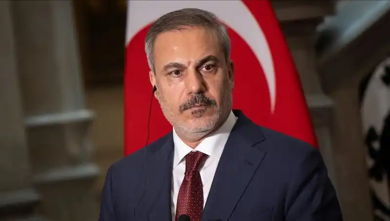 Türkiye'nin Dış Politikasında Yeni Türbülans: Bakan Fidan, Azerbaycan ve Mısır ile Görüştü