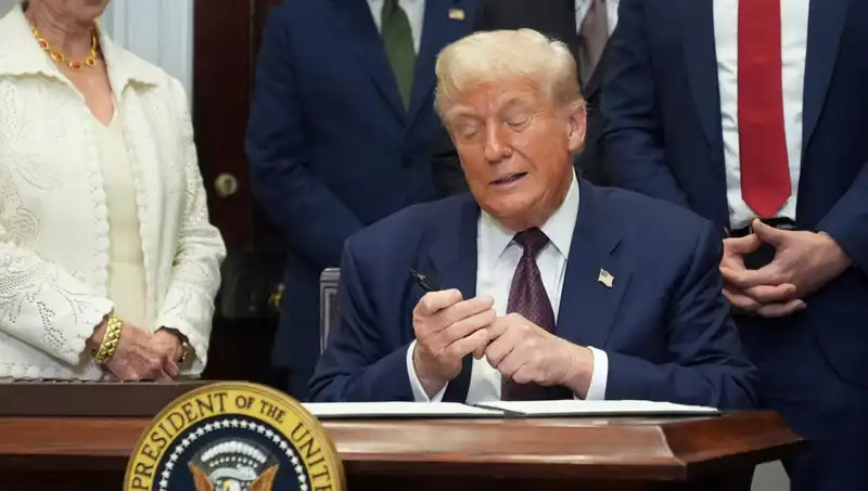 Trump'ın Beyaz Saray'ı Yenileme Projesi: Lüks Harcama ile Yenilik Geliyor