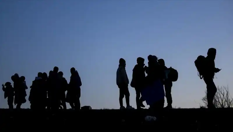 Edirne'de 21 Düzensiz Göçmenin Yakalanması: Sınır Güvenliği Artıyor