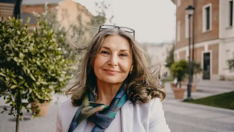 Kadınların Erkeklerden Daha Uzun Yaşamasının Gizemi: Bilim Ne Diyor?