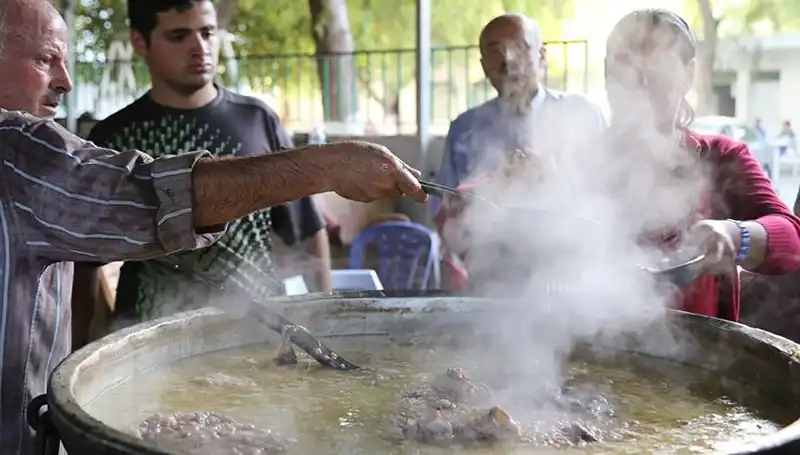 Gadir-i Hum Bayramı: Anlamı ve Gelenekleri Neler?