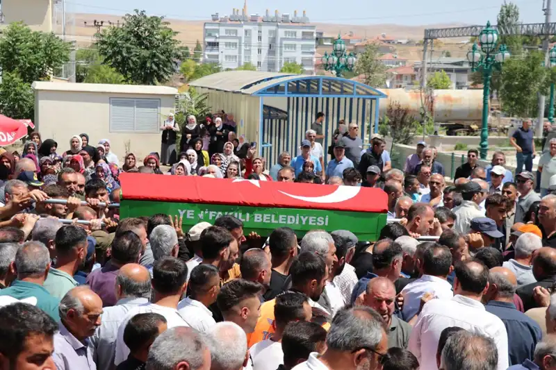 MHP'li Belediye Başkanı İçin Duygusal Veda Töreni