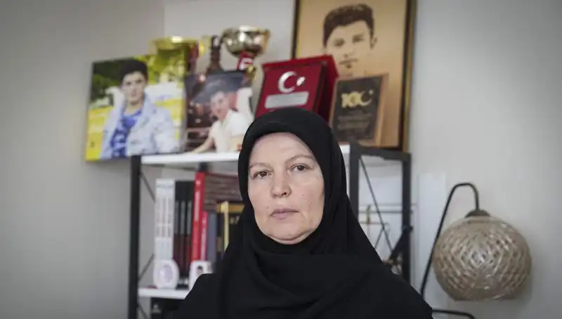 15 Temmuz'un 16 Yaşındaki Şehidi: Mahir Ayabak ve Annesinin Bitmeyen Acısı
