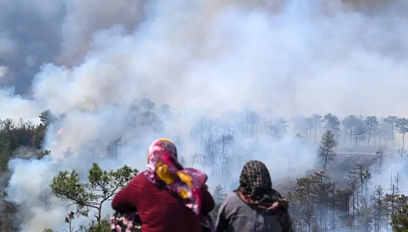 Bursa'da Yangınlar Kontrol Altına Alındı, Kirli Hava Sorunu Devam Ediyor