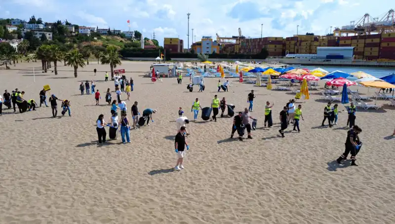 Plajlarda Çevre Temizliği: Doğaya Sahip Çıkma Zamanı Geldi