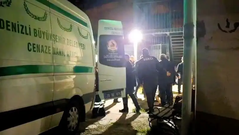 Besicinin Korkunç Ölümü: Yem Karma Makinesinin İçinde Can Verdi